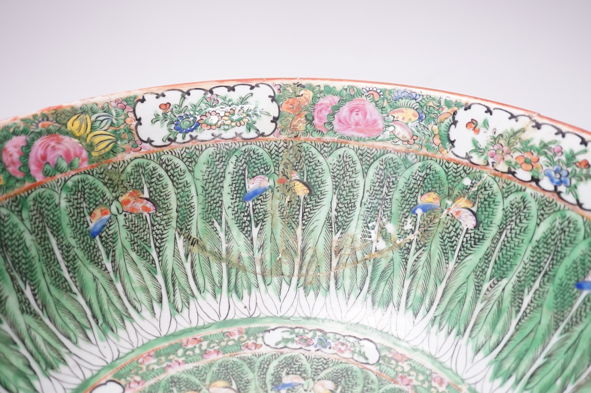 A large Chinese Canton famille rose ‘cabbage’ punch bowl, early 20th century, 37cm diameter